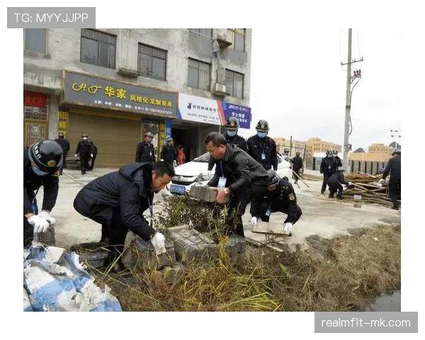 门兴中路现渗透乱象，专家吁强化城市治理整治