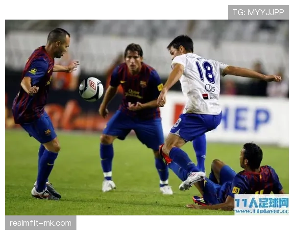 里昂高压逼抢再攀新高，战术创新引爆足坛热议